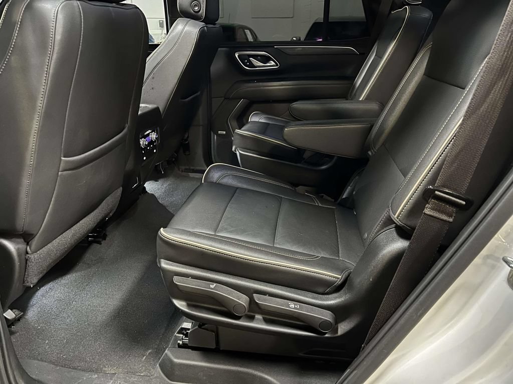 Used 2021 GMC Yukon SLT w/ SLT Premium Package AWD/4WD image 11