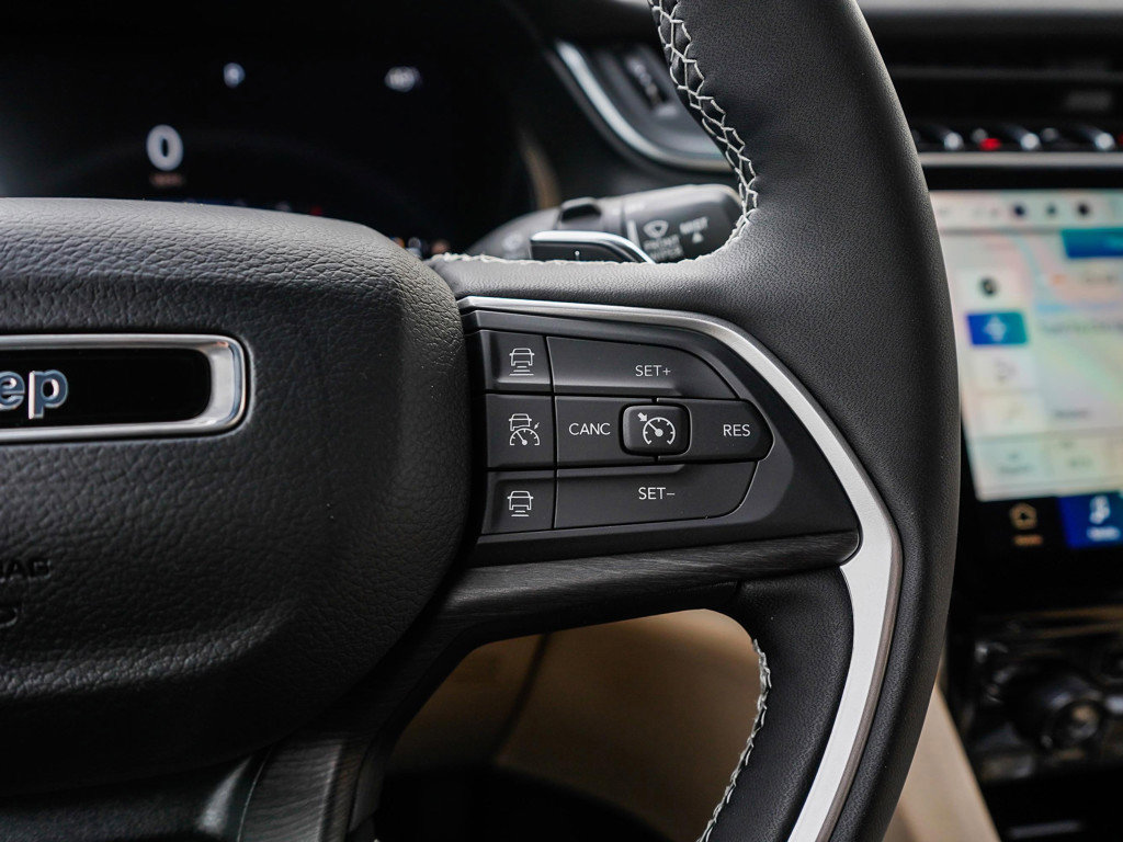 New 2025 Jeep Grand Cherokee Limited image 21