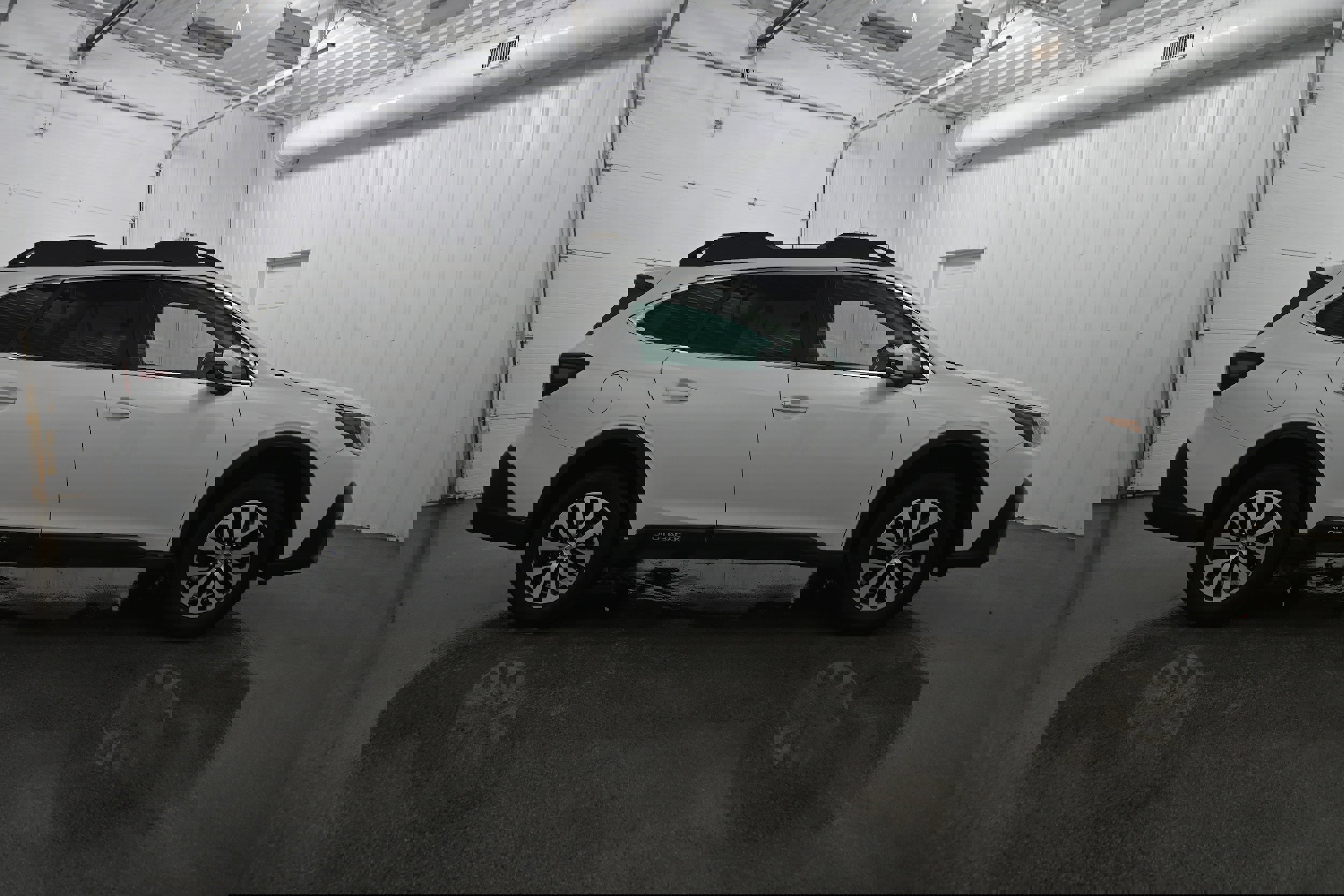 Used 2020 Subaru Outback Premium image 31