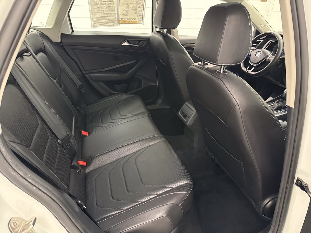 Used 2020 Volkswagen Jetta SEL Premium FWD image 26