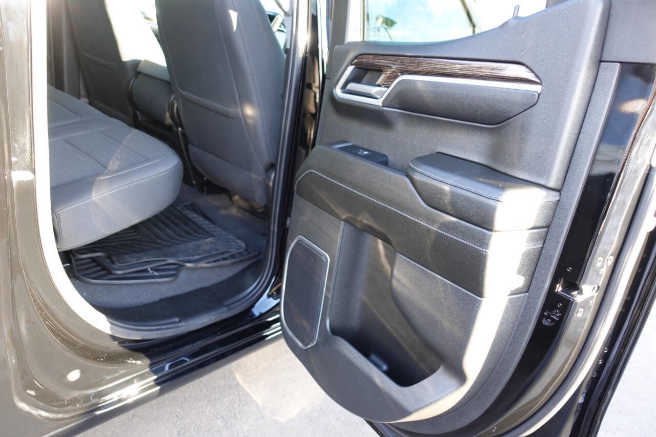 Used 2023 GMC Sierra 1500 Elevation AWD/4WD image 16