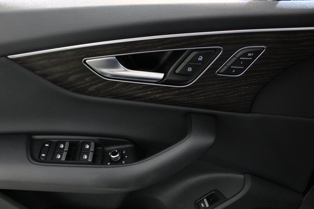 Used 2021 Audi Q7 3.0T Premium Plus w/ Premium Plus Package image 21