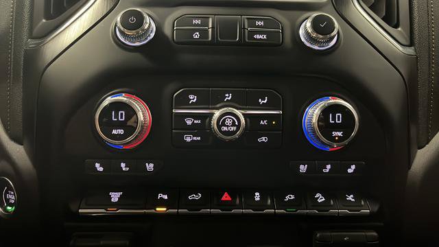 Used 2023 GMC Sierra 3500 AT4 w/ AT4 Preferred Package AWD/4WD image 17