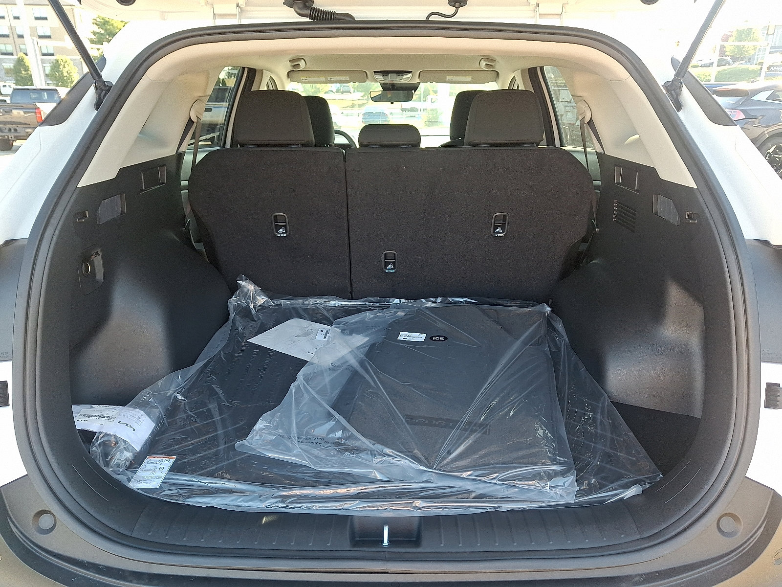 Used 2026 Kia Sportage LX w/ LX Convenience Package image 27