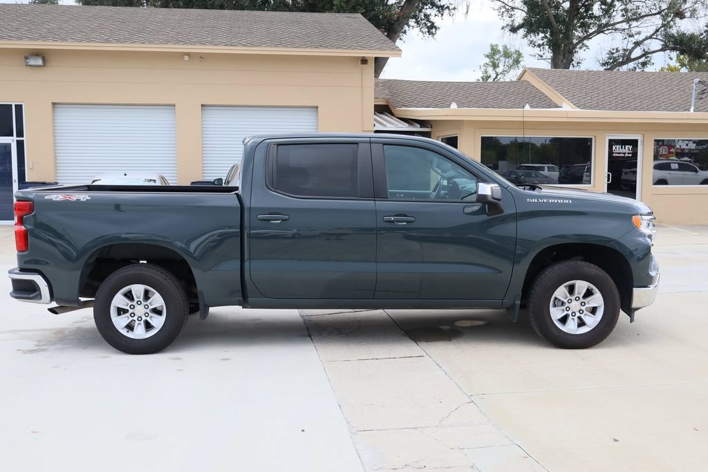 Used 2025 Chevrolet Silverado 1500 LT AWD/4WD image 10