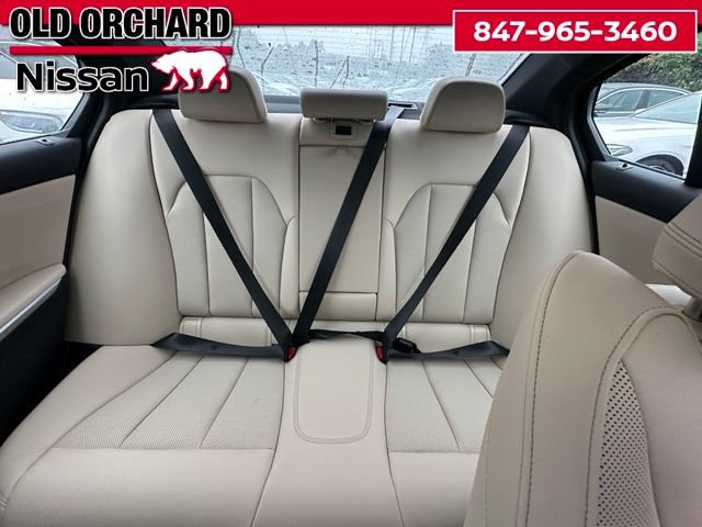 Used 2023 BMW 330e xDrive w/ Driving Assistance Package AWD/4WD image 14