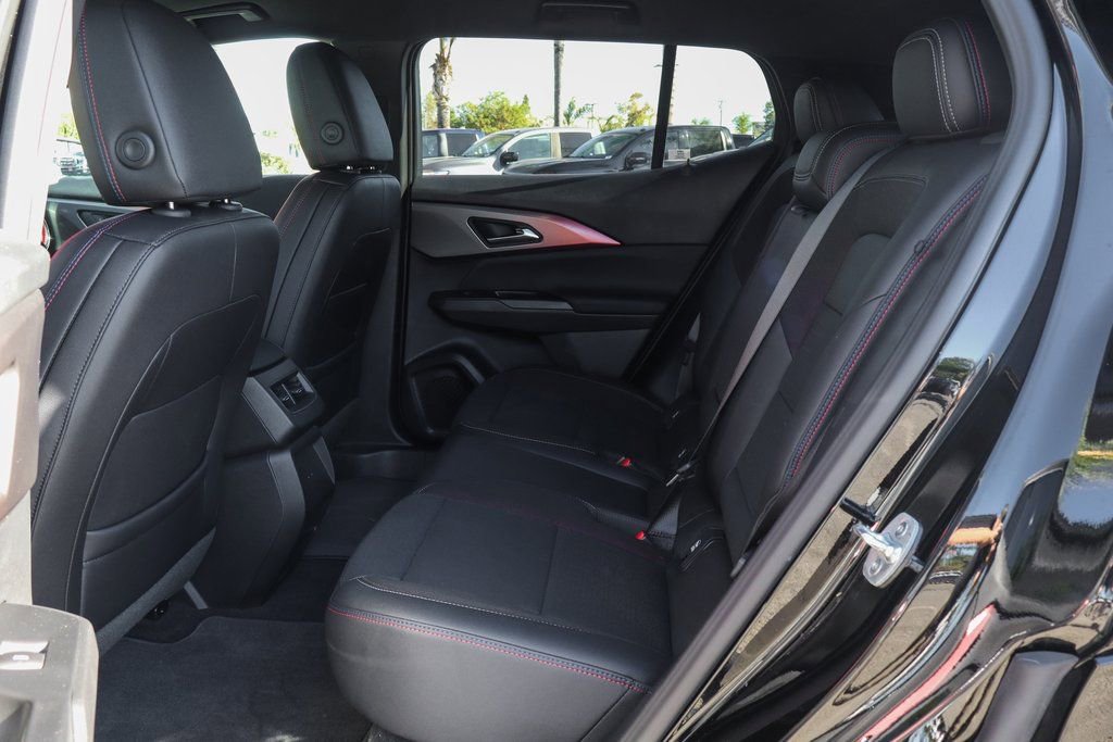 Used 2025 Chevrolet Equinox EV RS image 35