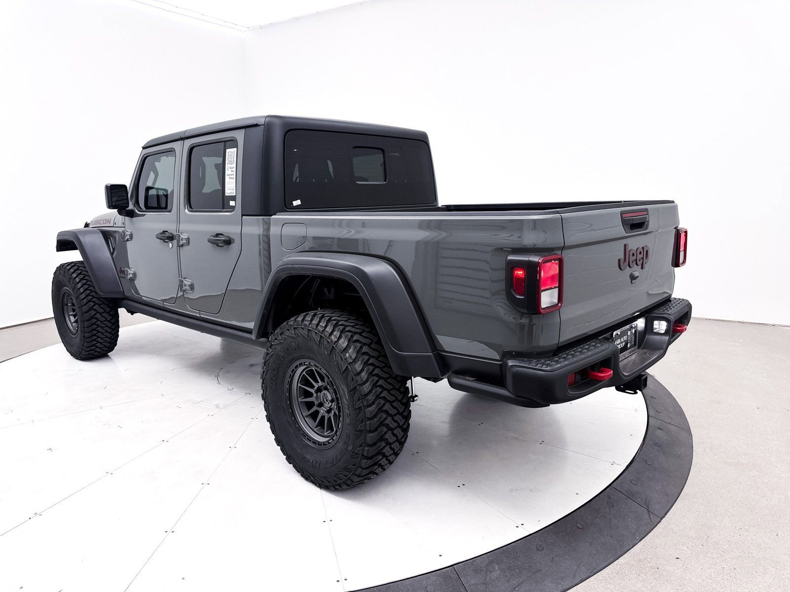Used 2022 Jeep Gladiator Rubicon w/ Cold Weather Group image 16