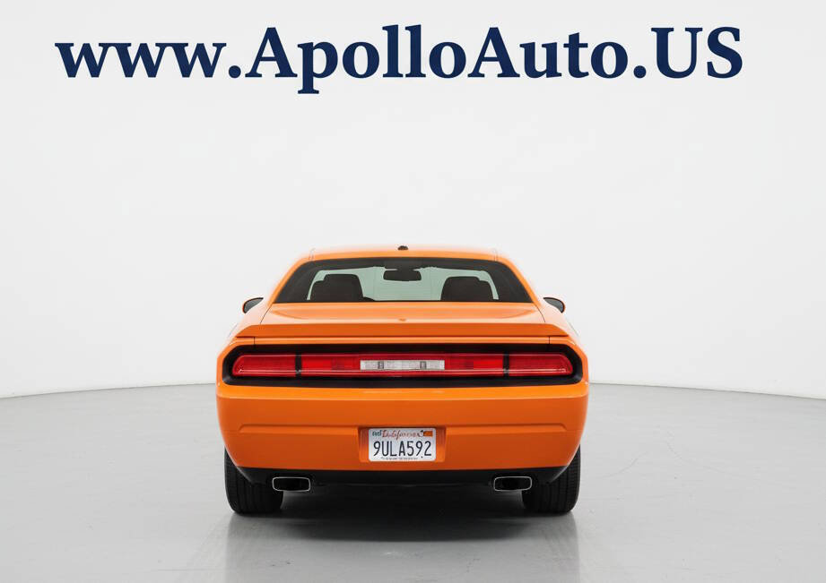 Used 2012 Dodge Challenger R/T image 5