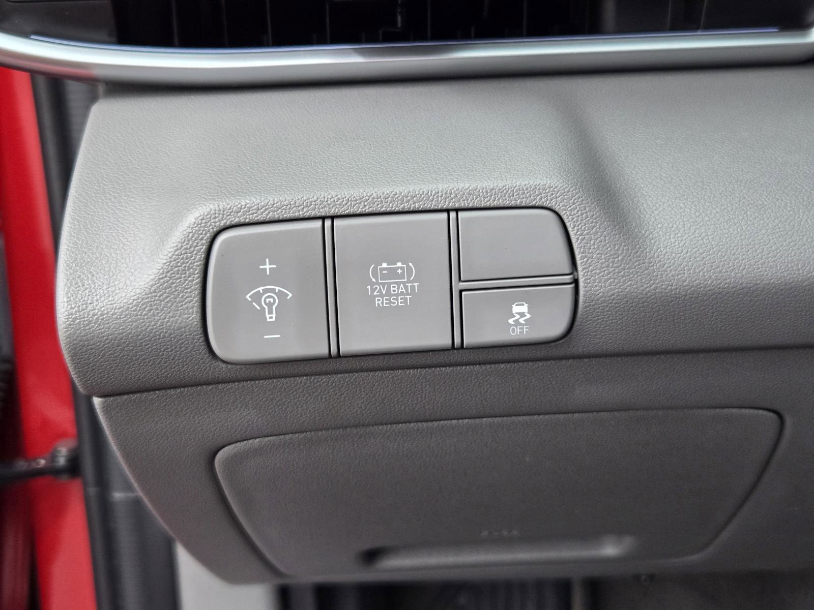 Used 2024 Hyundai Elantra Blue image 19