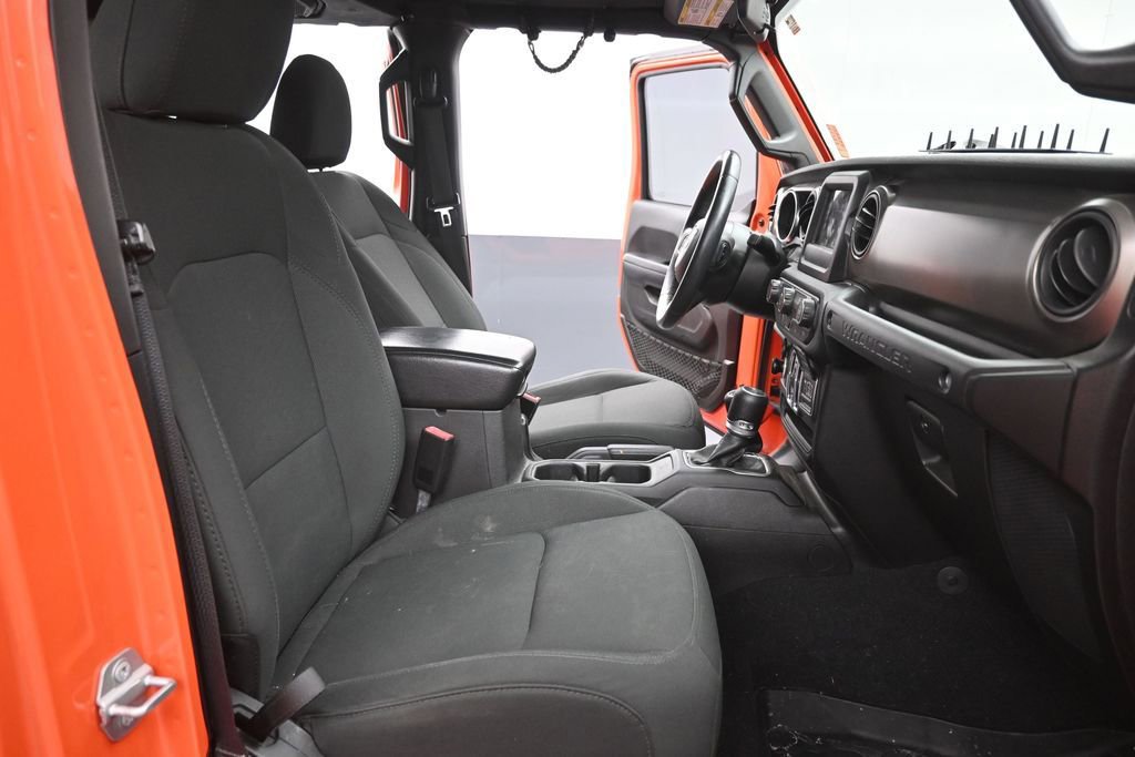 Used 2018 Jeep Wrangler Unlimited Sport S AWD/4WD image 16