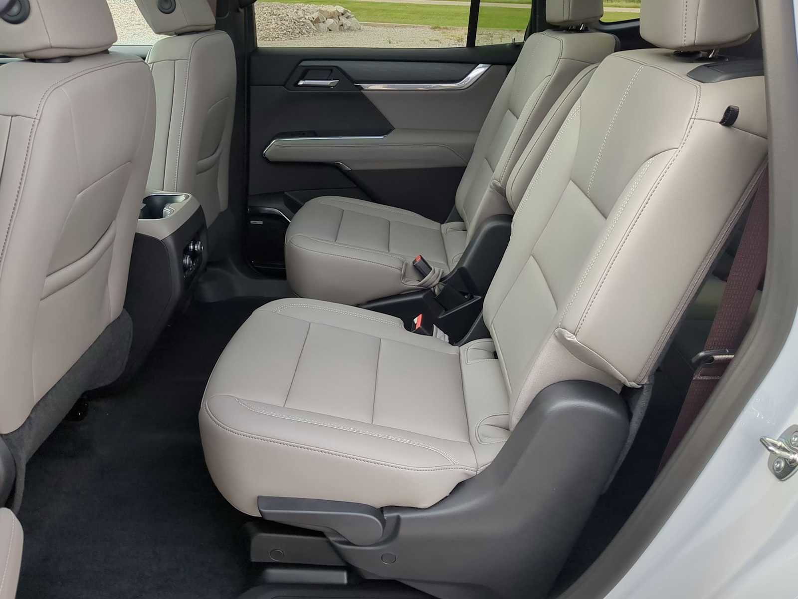 New 2026 GMC Acadia Elevation w/ Elevation Premium Package image 24