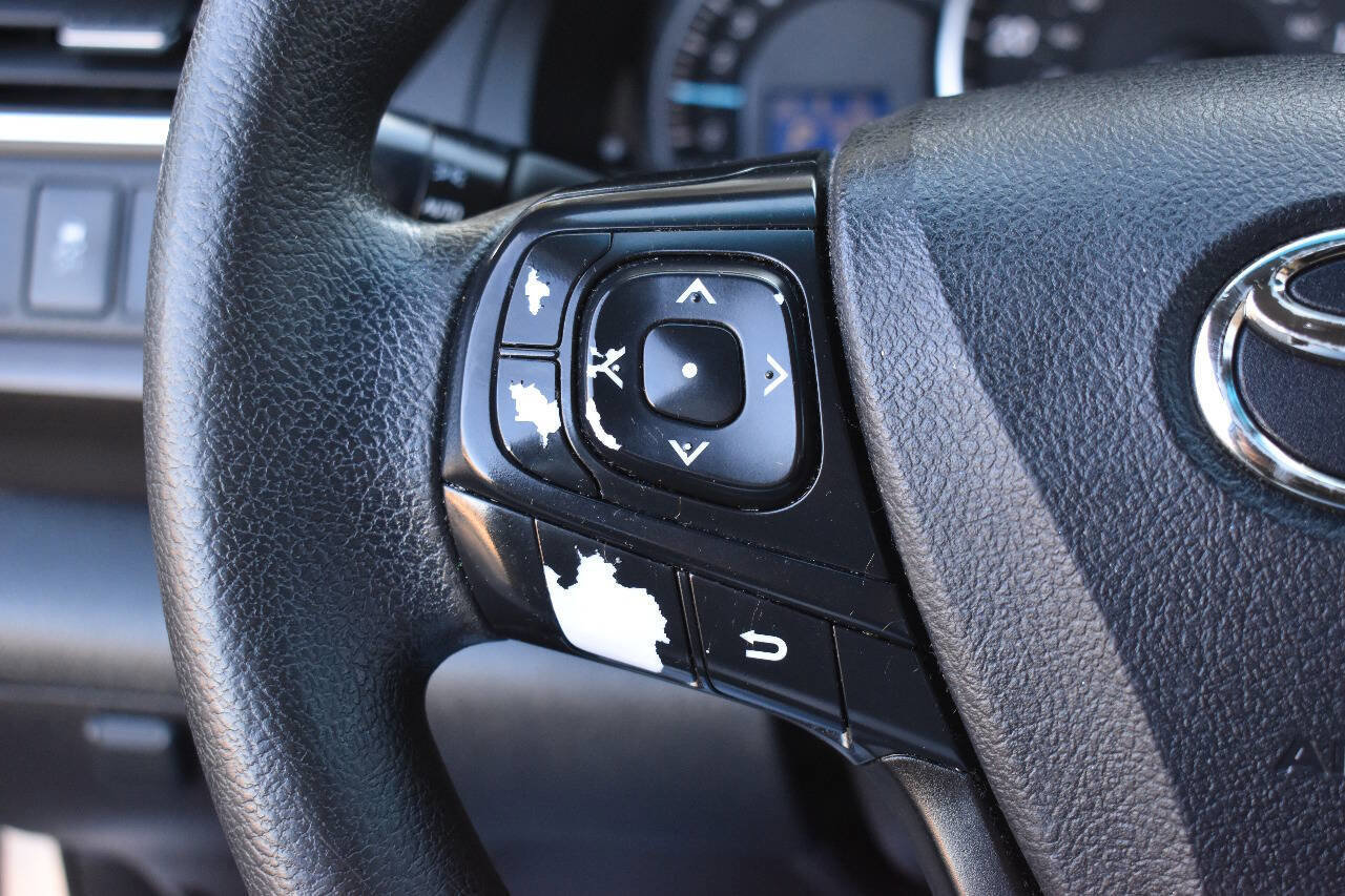Used 2015 Toyota Camry LE FWD image 20
