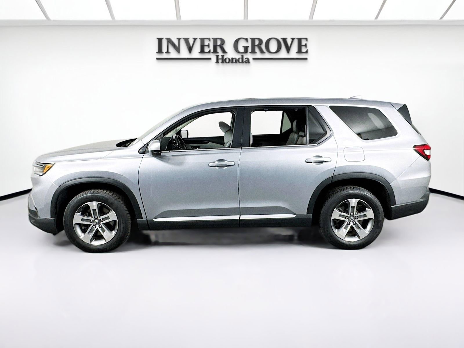 Used 2023 Honda Pilot EX-L image 8