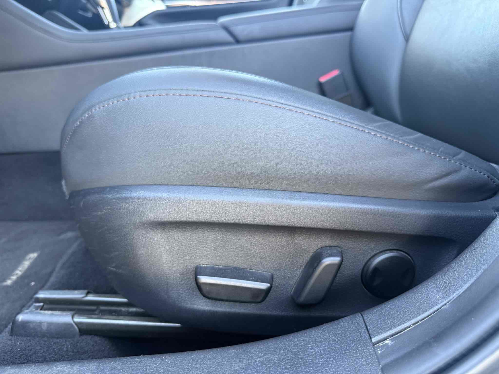 Used 2019 MAZDA MAZDA3 Sedan w/ Preferred Package image 85