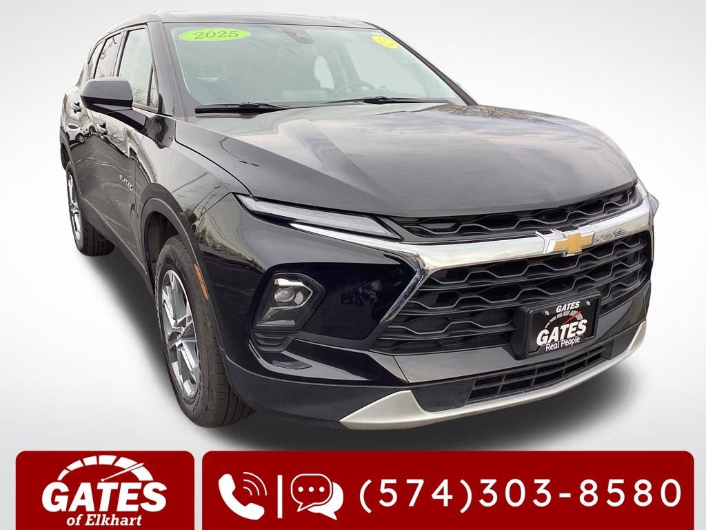 Used 2025 Chevrolet Blazer LT image 1