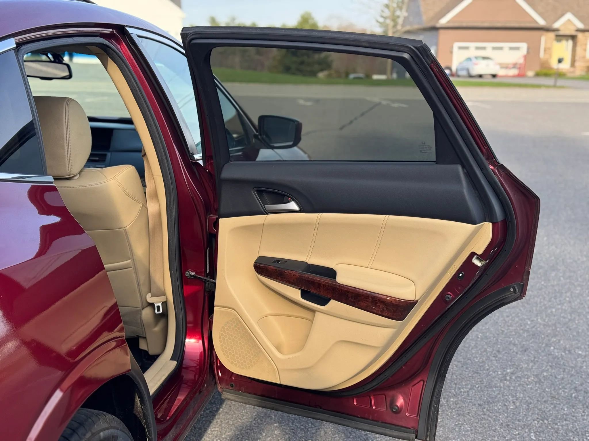 Used 2010 Honda Crosstour EX-L image 17