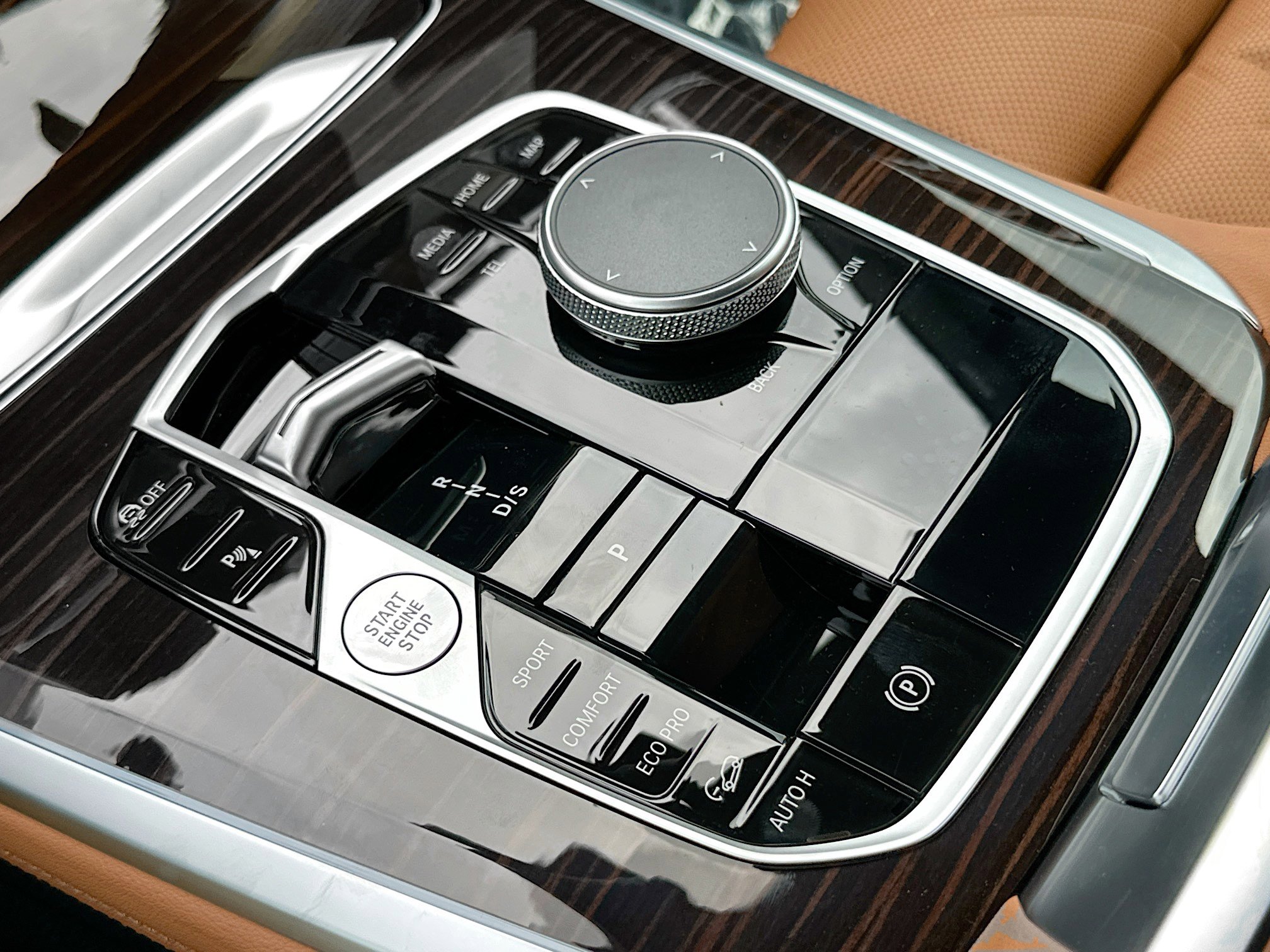 New 2026 BMW X5 xDrive40i w/ M Sport Package image 14