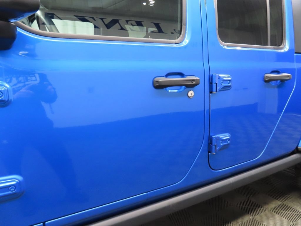 Used 2022 Jeep Gladiator Sport AWD/4WD image 33
