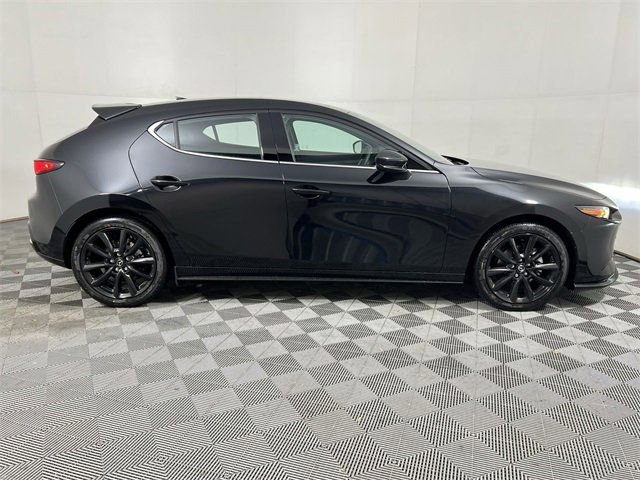 New 2026 MAZDA MAZDA3 Hatchback w/Premium Plus Pkg image 9