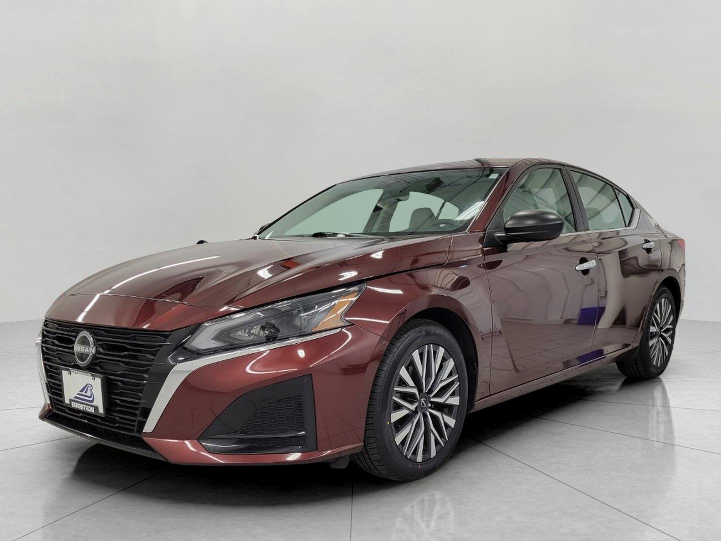 Used 2025 Nissan Altima 2.5 SV image 13