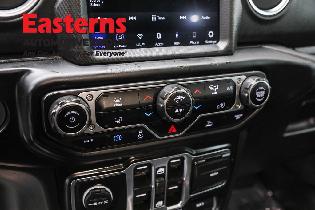 Used 2023 Jeep Wrangler Unlimited Sahara image 20