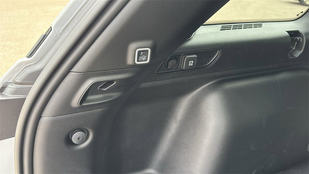 New 2025 Jeep Grand Cherokee Limited w/ Black Appearance Package image 29