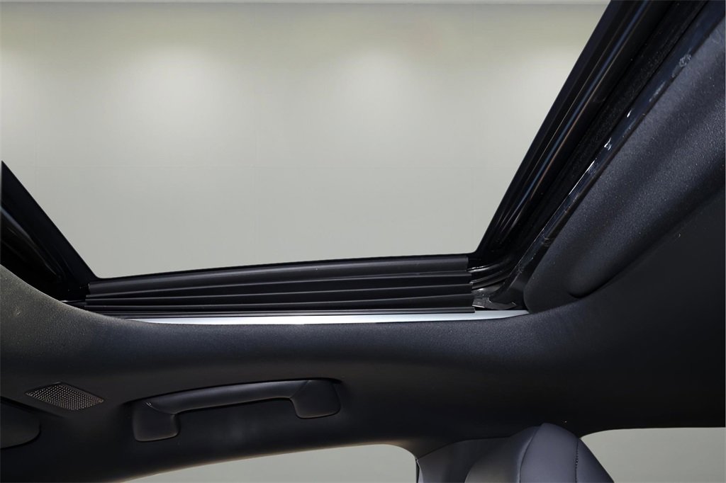 Used 2023 Lexus RX 350h image 28