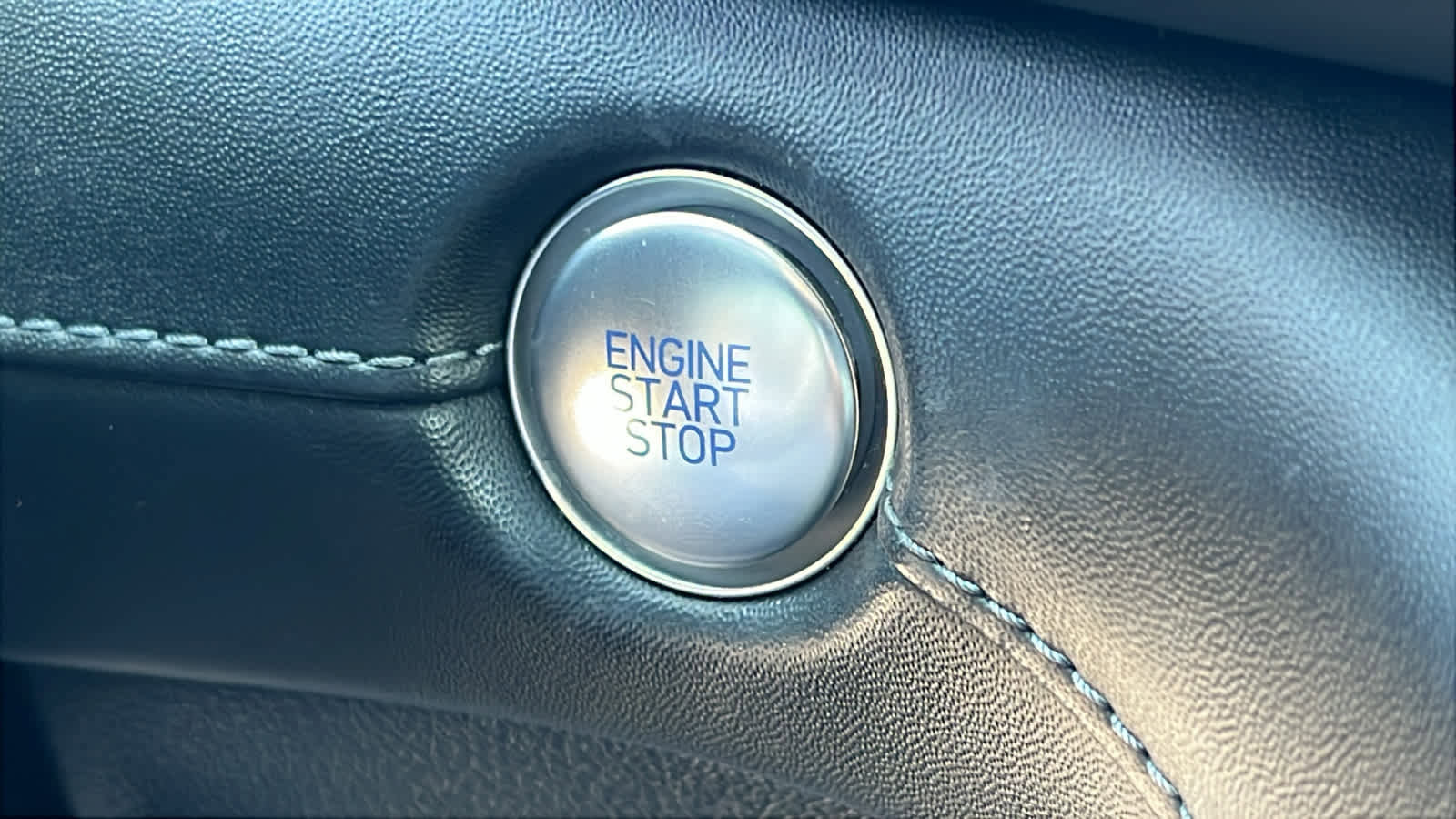 Used 2021 Hyundai Santa Fe SEL w/ Convenience + Premium Package image 17