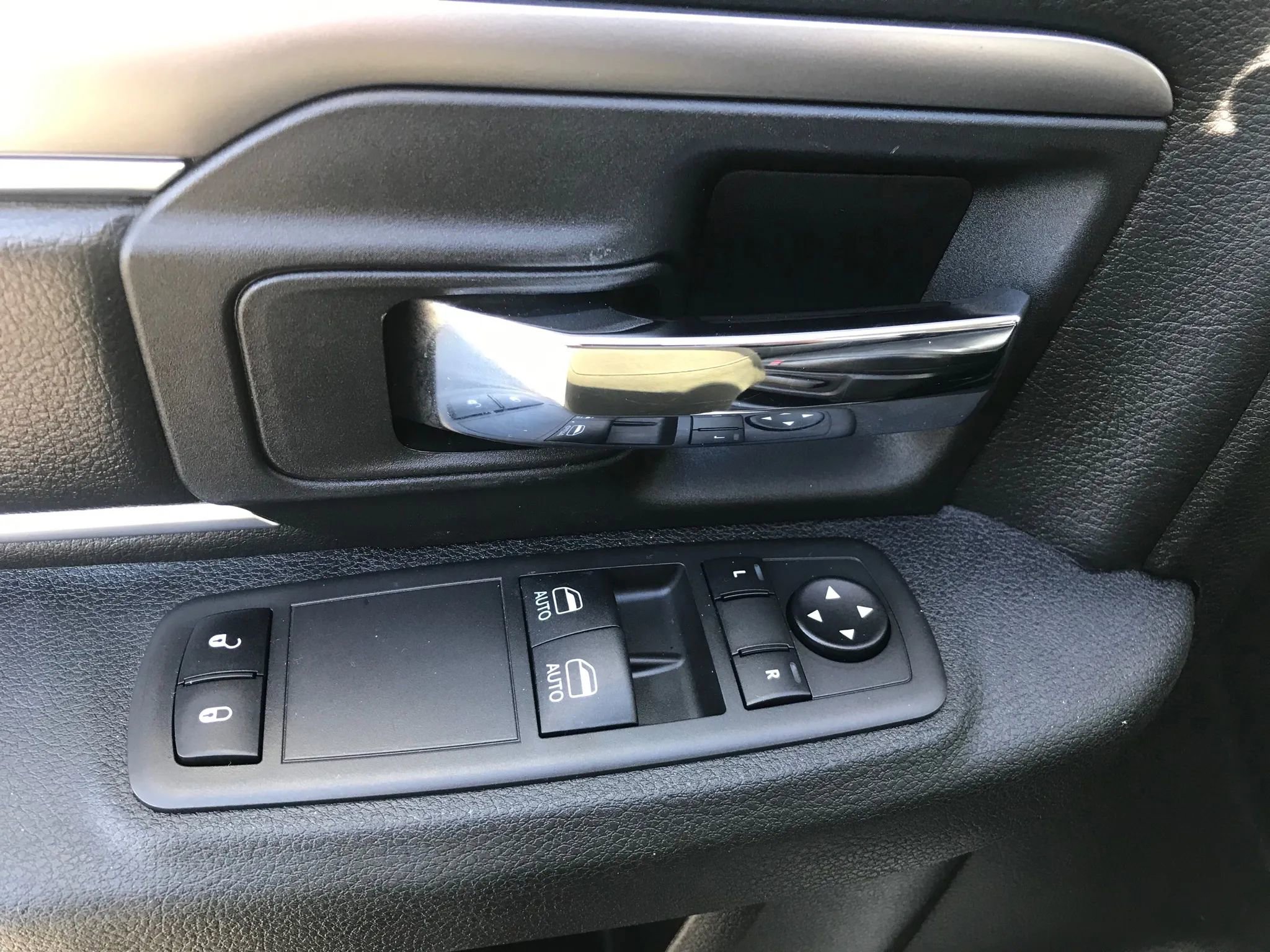 Used 2022 RAM 1500 Tradesman w/ Power & Remote Entry Group image 11