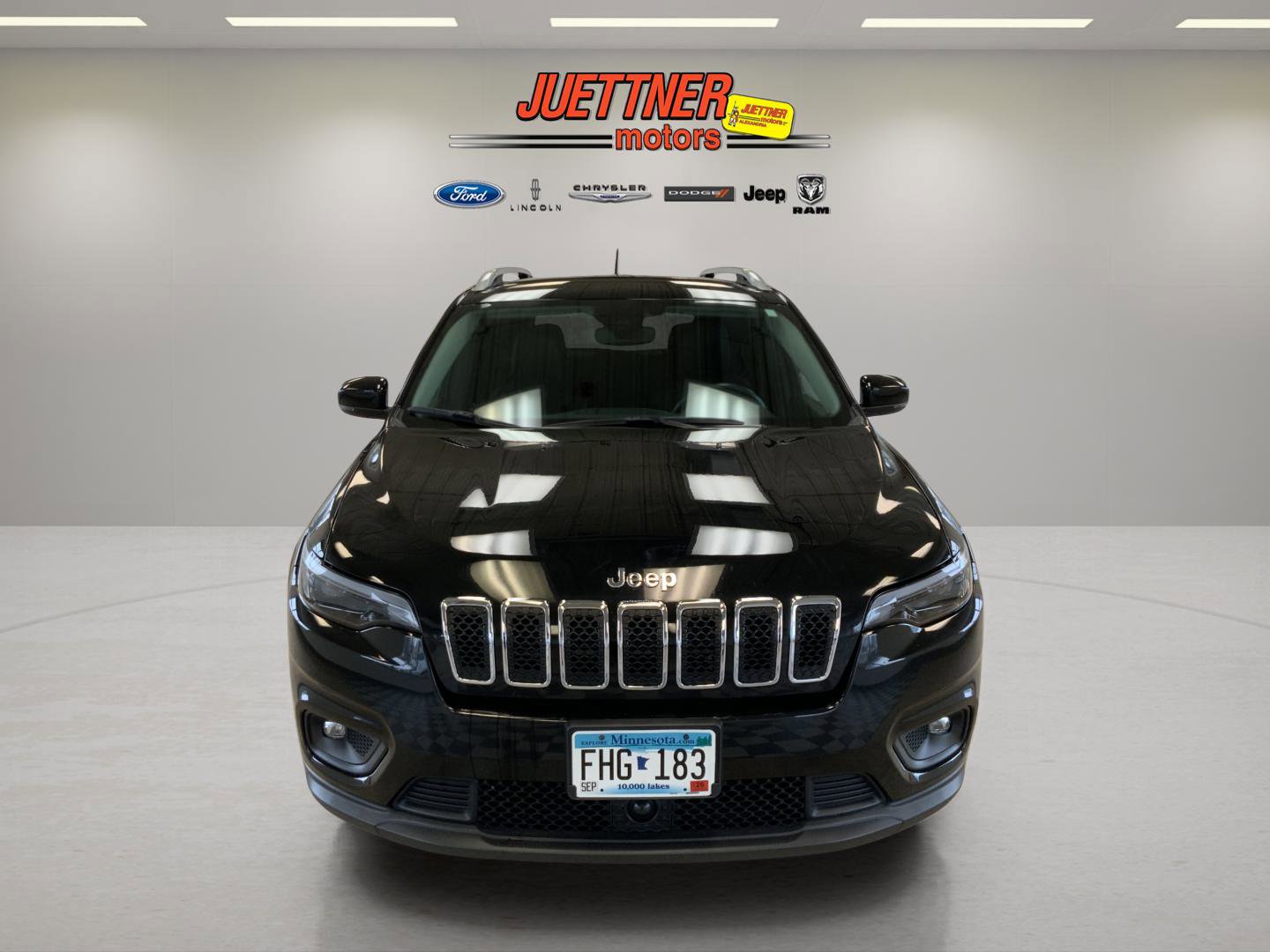 Used 2021 Jeep Cherokee Latitude Lux image 2