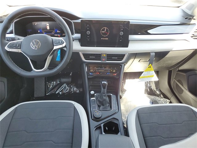 New 2025 Volkswagen Taos SE image 13