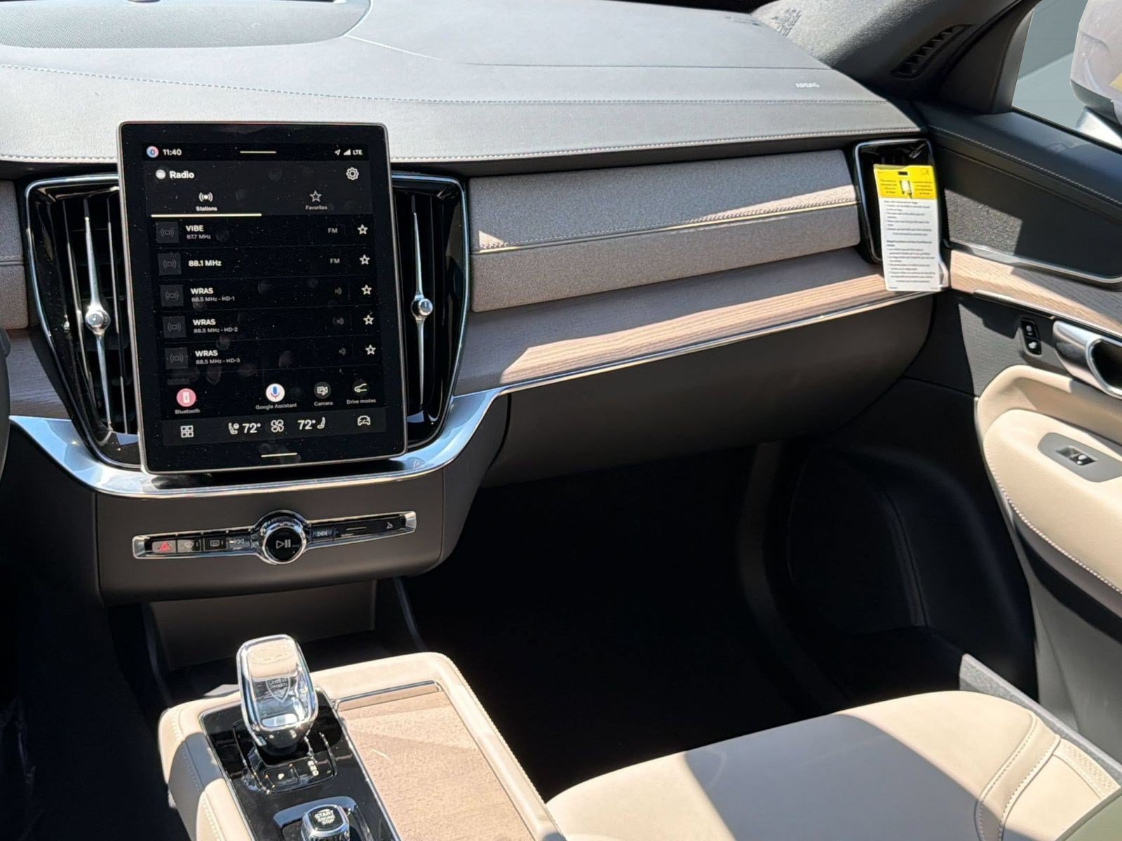New 2026 Volvo XC90 T8 Plus w/ Protection Package Premier AWD/4WD image 28