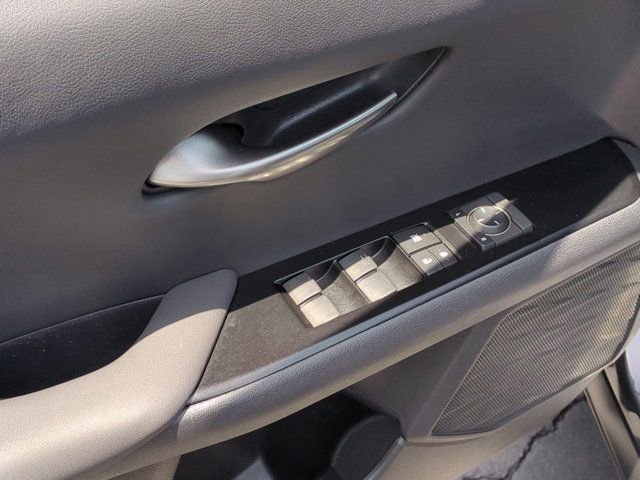 Used 2022 Lexus UX 200 w/ Accessory Package (Z1) FWD image 15