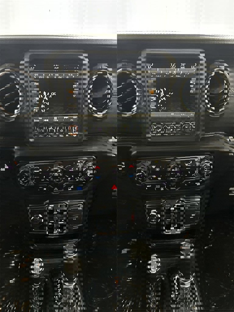 Used 2021 Jeep Wrangler Unlimited Sahara w/ Cold Weather Group image 40