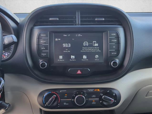 Used 2020 Kia Soul LX image 12