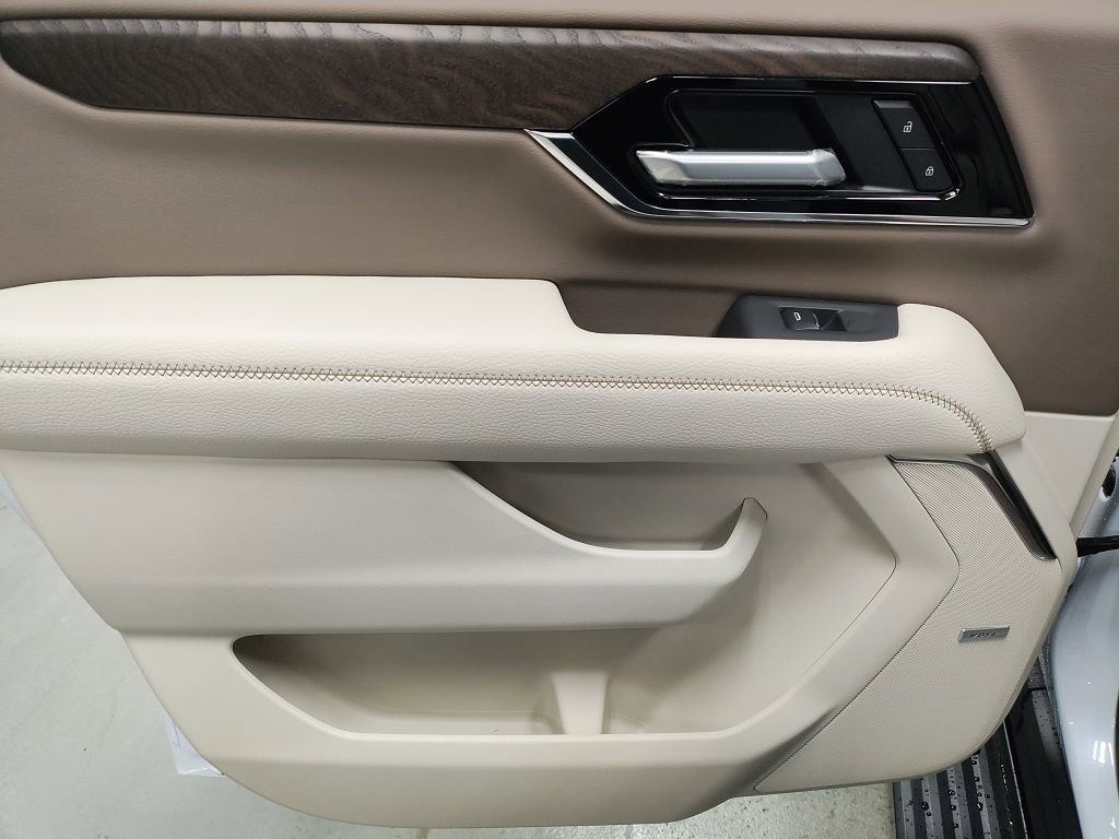 New 2026 GMC Yukon XL Denali w/ Sun & Power Step Package image 30