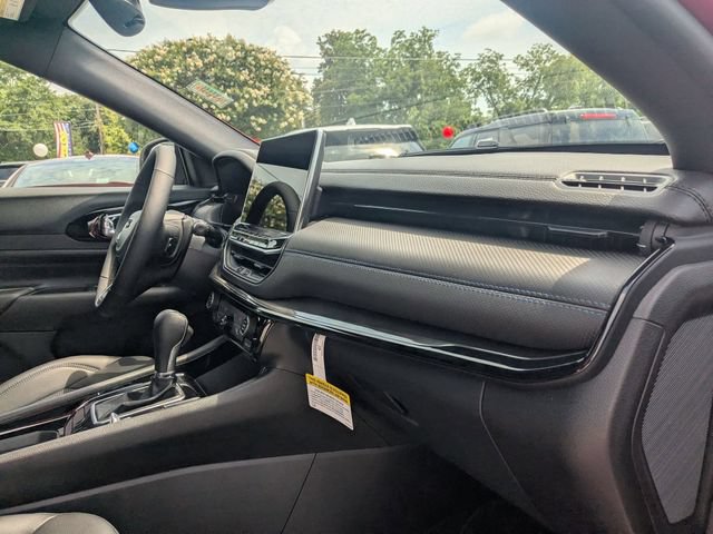 New 2026 Jeep Compass Latitude AWD/4WD image 34