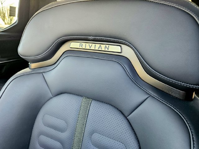 Used 2024 Rivian R1T Adventure Dual AWD/4WD image 21