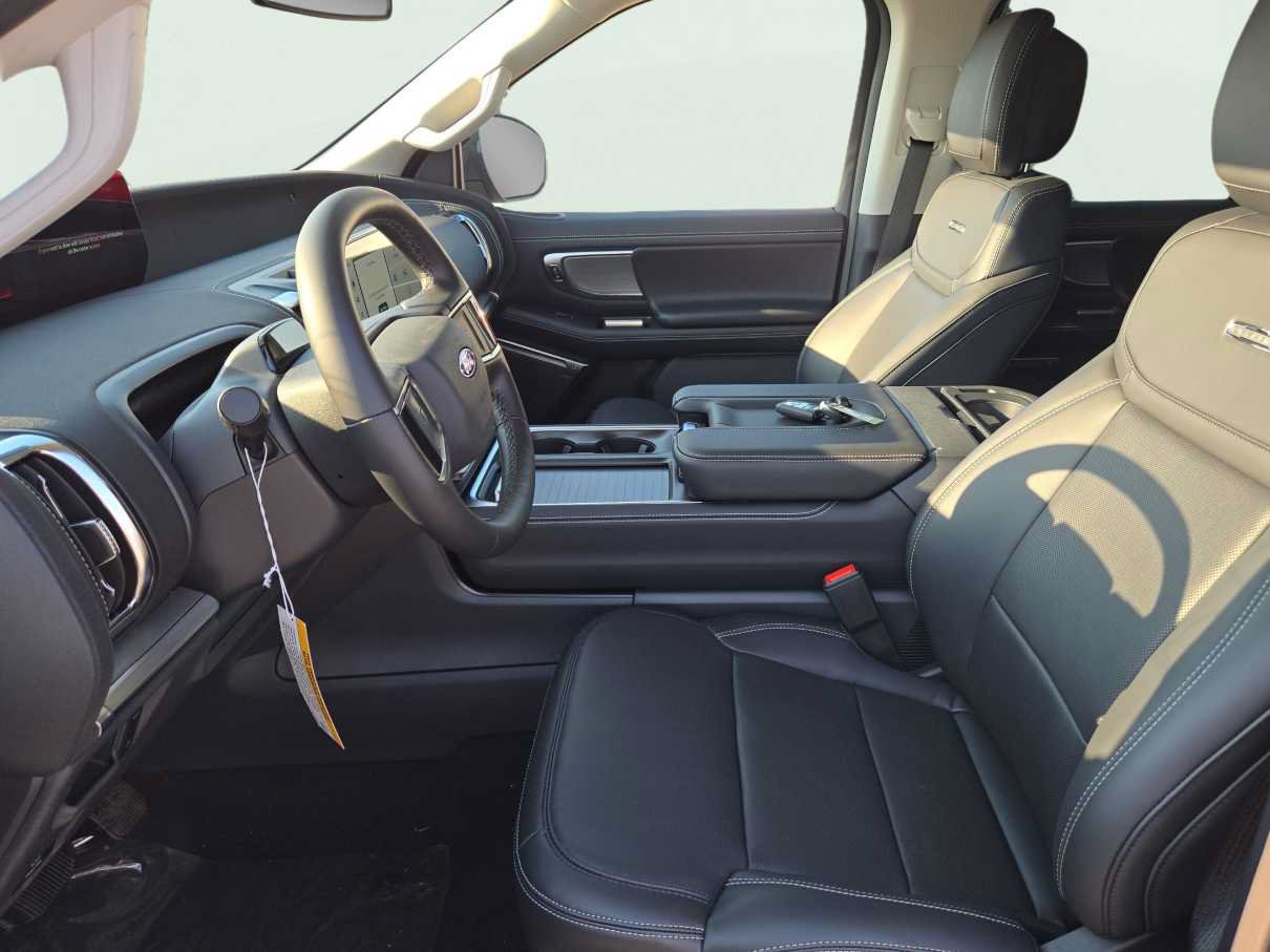 New 2027 Ford Expedition Platinum w/ Driver's Package RWD image 9