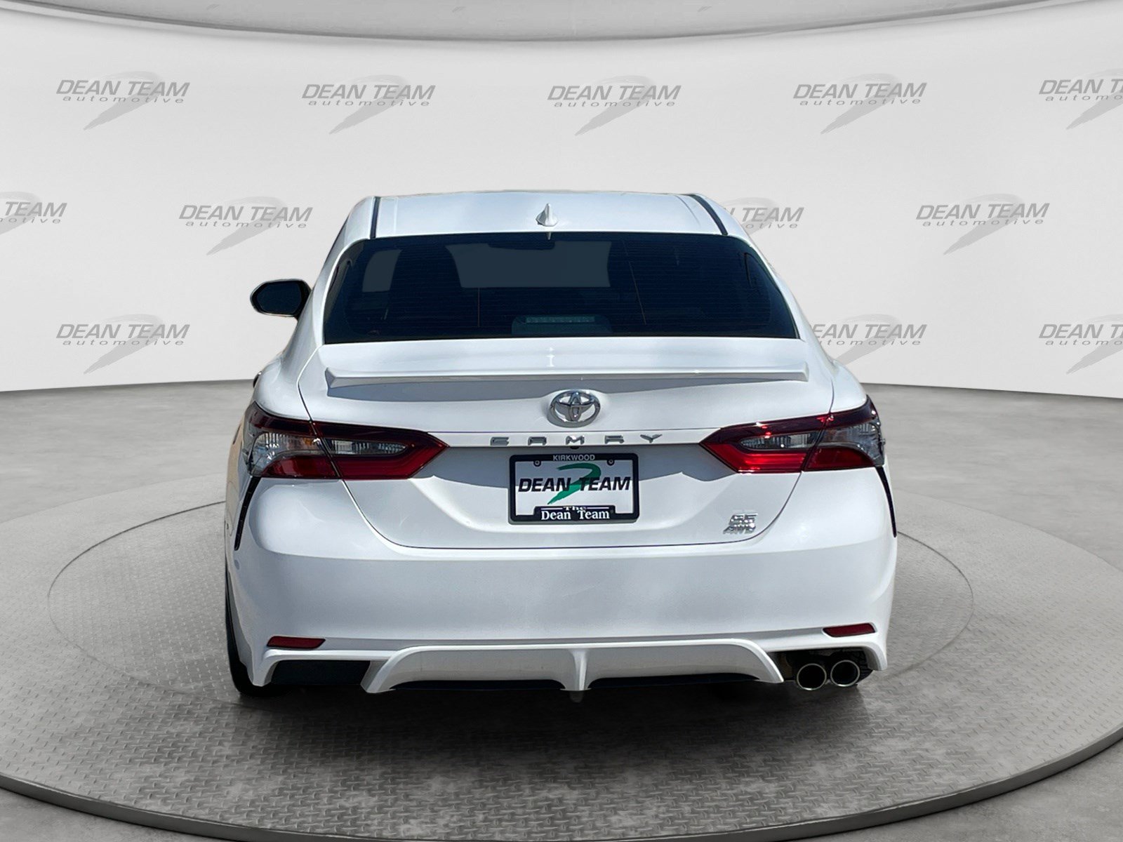 Used 2023 Toyota Camry SE AWD/4WD image 7