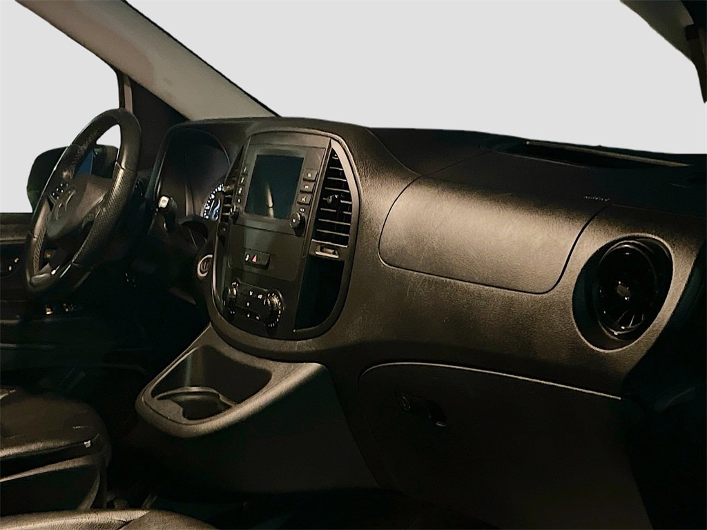 Used 2023 Mercedes-Benz Metris image 24