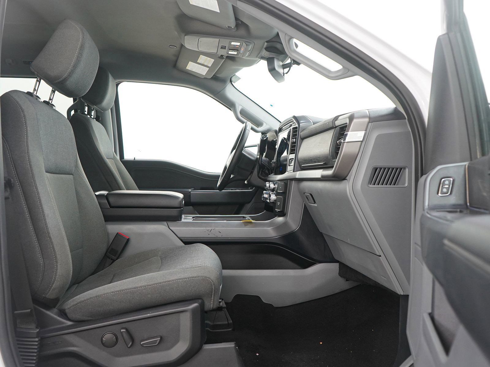 Used 2024 Ford F150 XLT w/ Equipment Group 302A MID AWD/4WD image 12