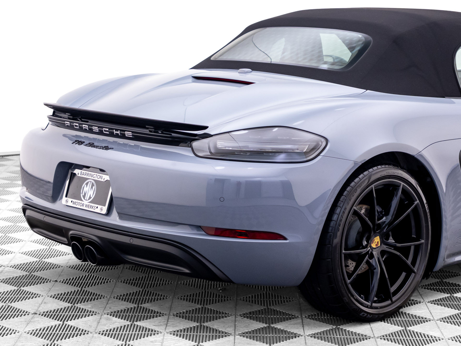 Certified 2024 Porsche 718 Boxster RWD image 30
