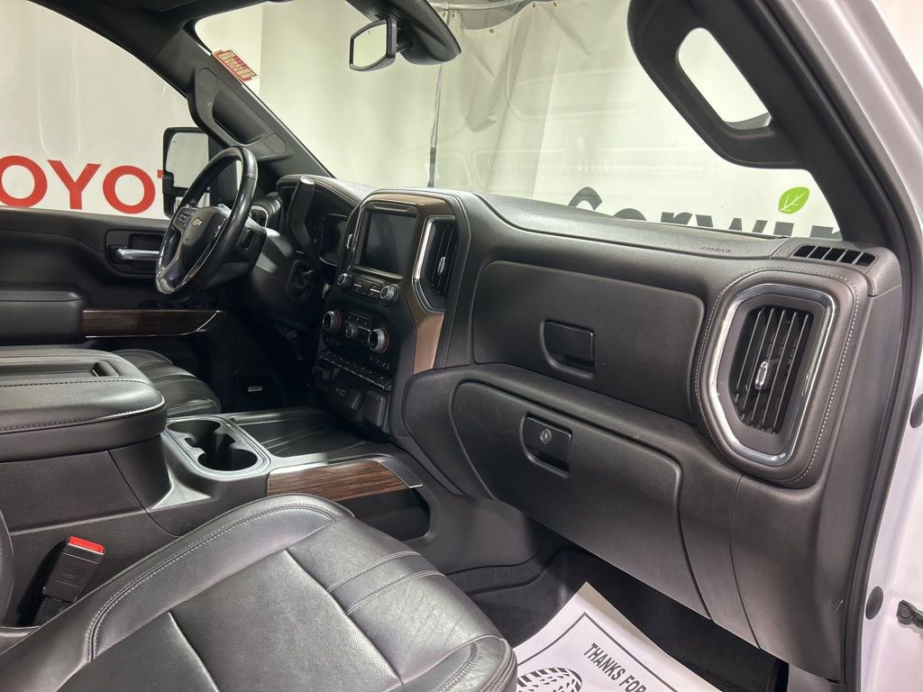 Used 2022 Chevrolet Silverado 2500 High Country w/ Safety Package II image 15