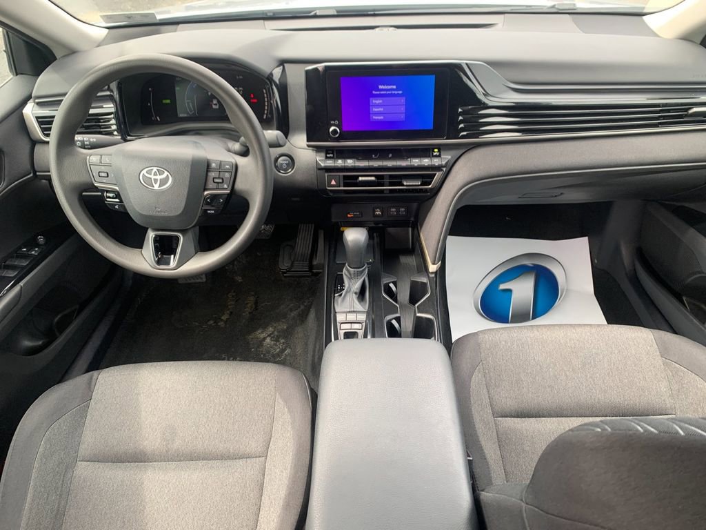 Used 2025 Toyota Camry LE FWD image 16