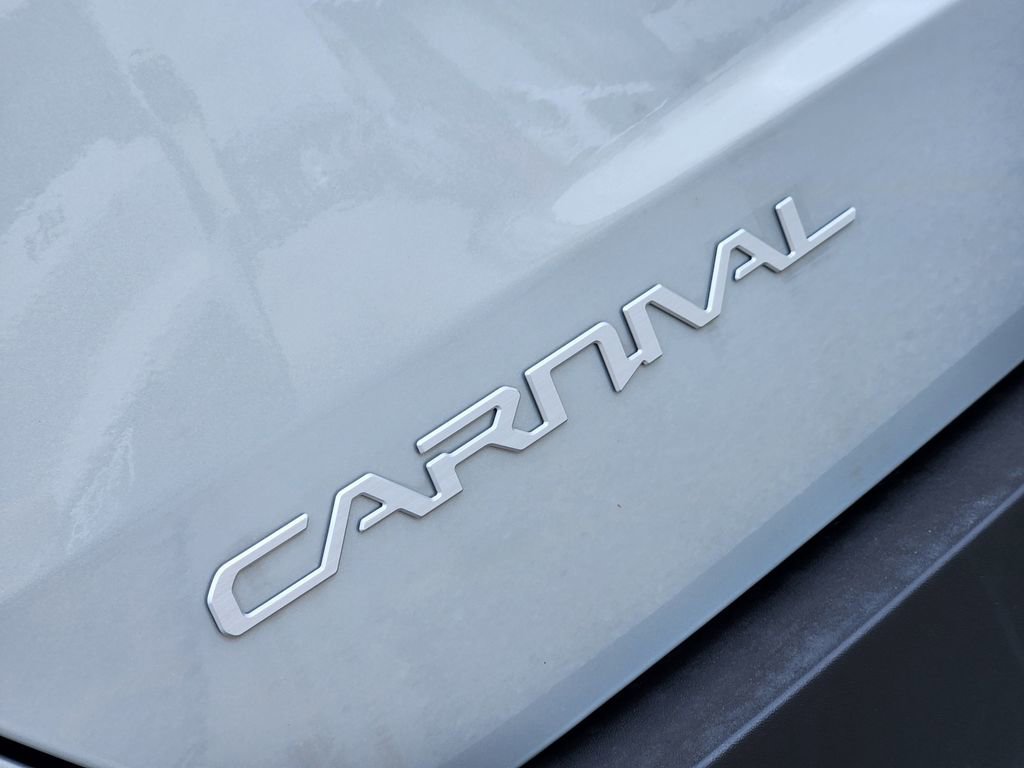 New 2026 Kia Carnival EX image 8