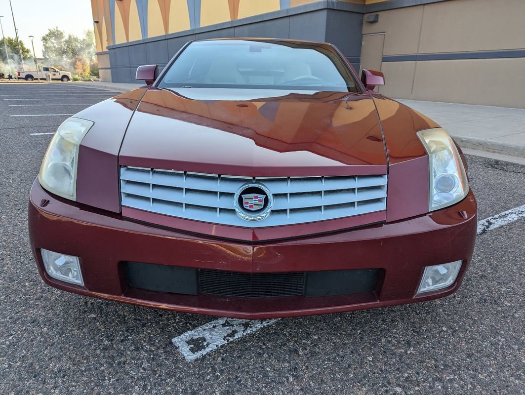 Used 2006 Cadillac XLR image 4