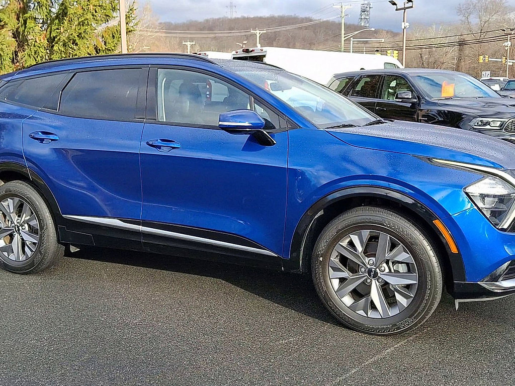 Used 2023 Kia Sportage SX image 2