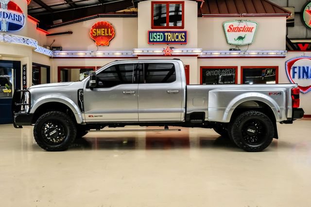 Used 2024 Ford F450 Lariat w/ Lariat Ultimate Package AWD/4WD image 12